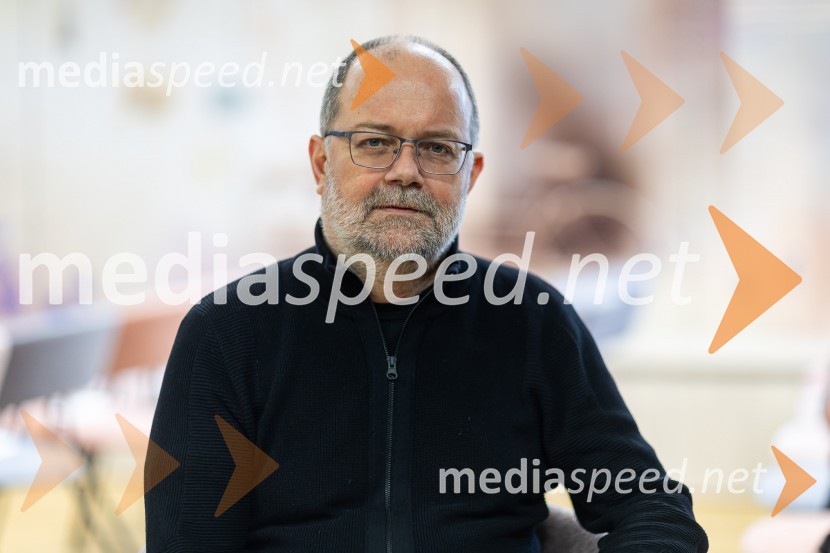  Andrej E. Skubic, pisateljRazglasitev zmagovalnega romana za nagrado modra ptica 2024