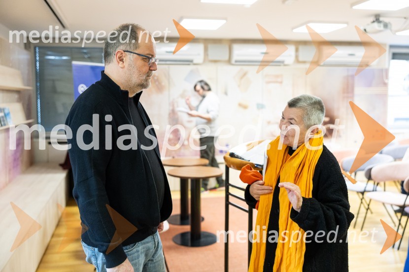  Andrej E. Skubic, pisatelj;  ... Razglasitev zmagovalnega romana za nagrado modra ptica 2024