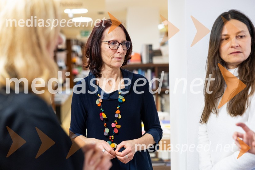  Irena Androjna , pisateljicaRazglasitev zmagovalnega romana za nagrado modra ptica 2024