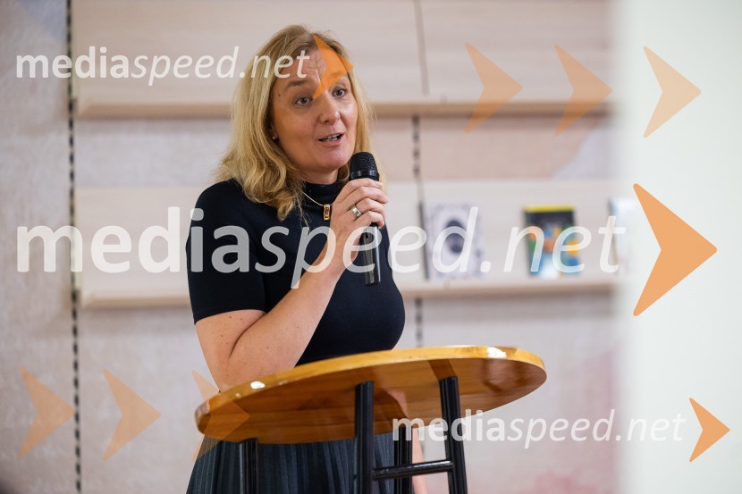 dr. Alenka Kepic Mohar, glavna urednica Mladinske knjige in direktorica Cankarjeve založbeRazglasitev zmagovalnega romana za nagrado modra ptica 2024