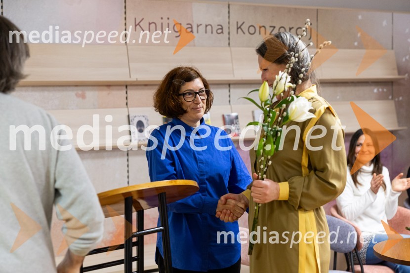  Alenka Veler, urednica za mladinsko književnost, Mladinska knjiga;  Nina Valič, igralka, pisateljicaRazglasitev zmagovalnega romana za nagrado modra ptica 2024