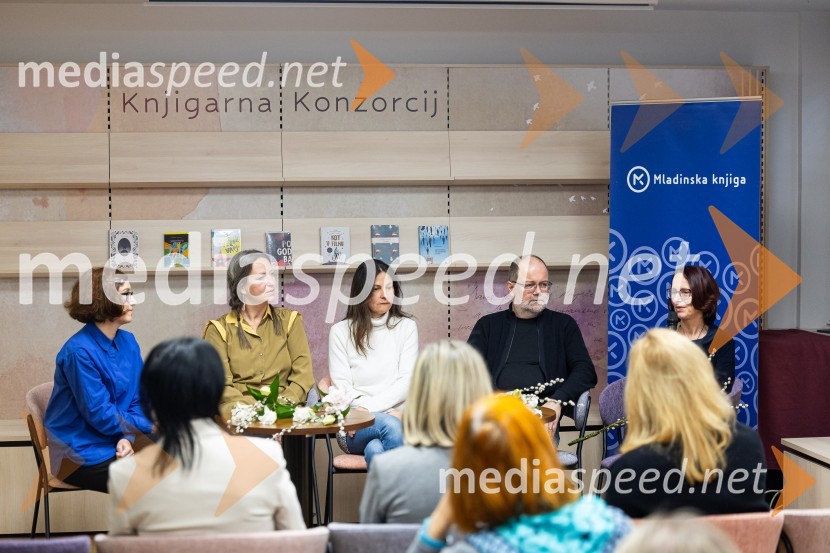  Alenka Veler, urednica za mladinsko književnost, Mladinska knjiga;  Nina Valič, igralka, pisateljica;  Simona Semenič, dramatičarka, pisateljica;  Andrej E. Skubic, pisatelj;  Irena Androjna , pisateljicaRazglasitev zmagovalnega romana za nagrado modra ptica 2024