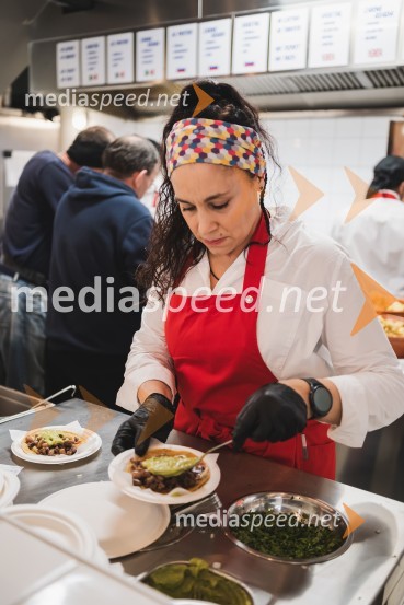 Otvoritev nove takerije Unomas v Ljubljani