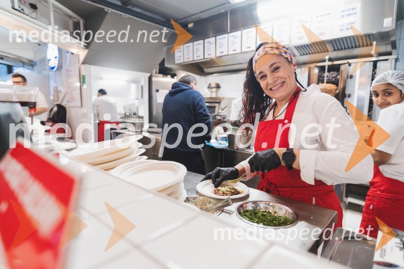 Otvoritev nove takerije Unomas v Ljubljani