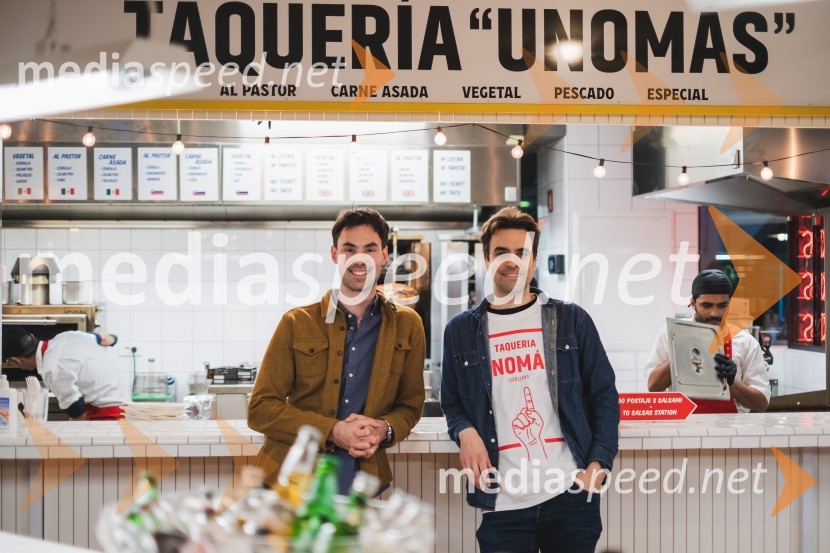  Klemen Ptičak,  lastnik Hood Burgerja in Taqueríe Unomás;  Til Pleterski,  lastnik Hood Burgerja in Taqueríe UnomásOtvoritev nove takerije Unomas v Ljubljani