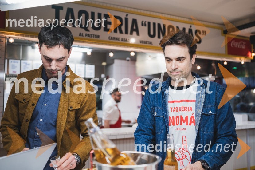  Klemen Ptičak,  lastnik Hood Burgerja in Taqueríe Unomás;  Til Pleterski,  lastnik Hood Burgerja in Taqueríe UnomásOtvoritev nove takerije Unomas v Ljubljani