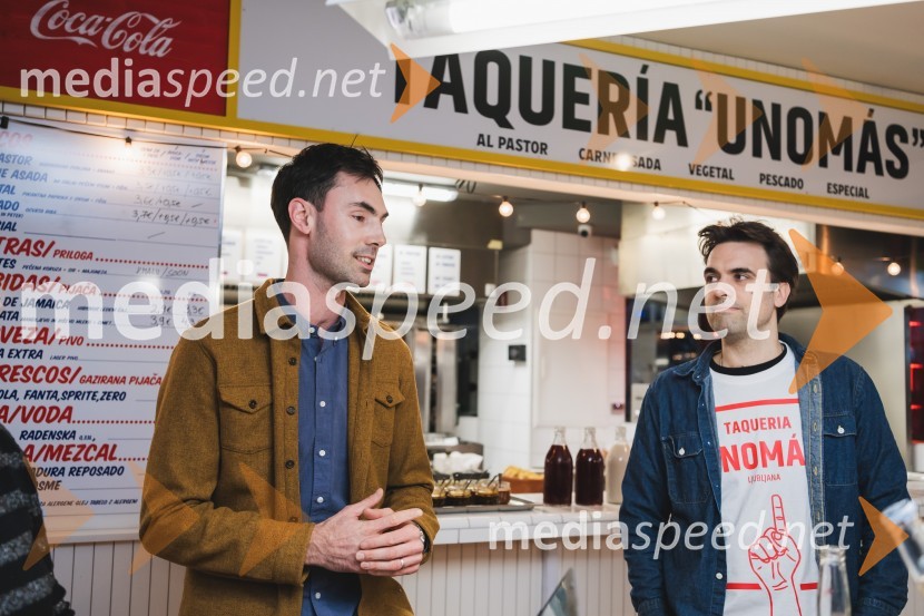  Klemen Ptičak,  lastnik Hood Burgerja in Taqueríe Unomás;  Til Pleterski,  lastnik Hood Burgerja in Taqueríe UnomásOtvoritev nove takerije Unomas v Ljubljani