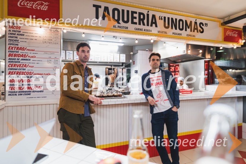  Klemen Ptičak,  lastnik Hood Burgerja in Taqueríe Unomás;  Til Pleterski,  lastnik Hood Burgerja in Taqueríe UnomásOtvoritev nove takerije Unomas v Ljubljani