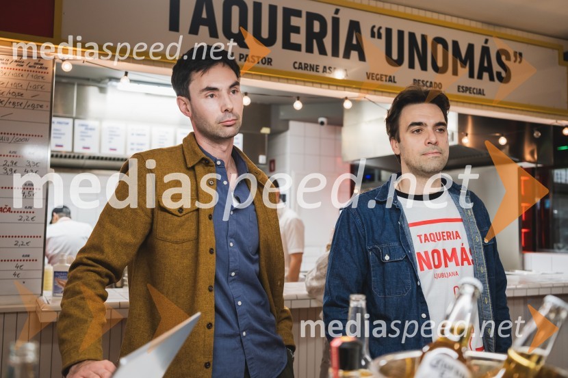  Klemen Ptičak,  lastnik Hood Burgerja in Taqueríe Unomás;  Til Pleterski,  lastnik Hood Burgerja in Taqueríe UnomásOtvoritev nove takerije Unomas v Ljubljani