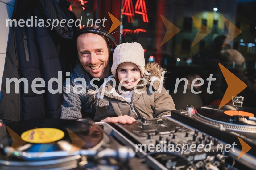 Otvoritev nove takerije Unomas v Ljubljani