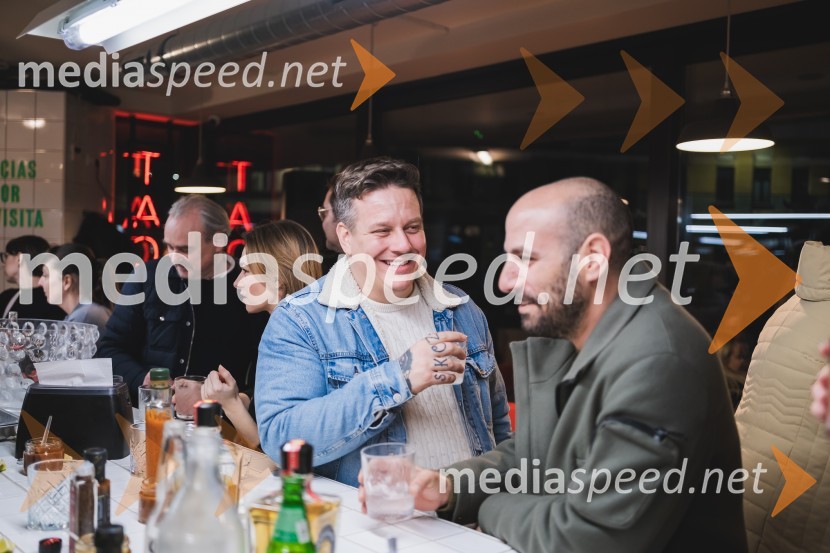  Jorg Zupan, solastnik, AFTR;  ... Otvoritev nove takerije Unomas v Ljubljani