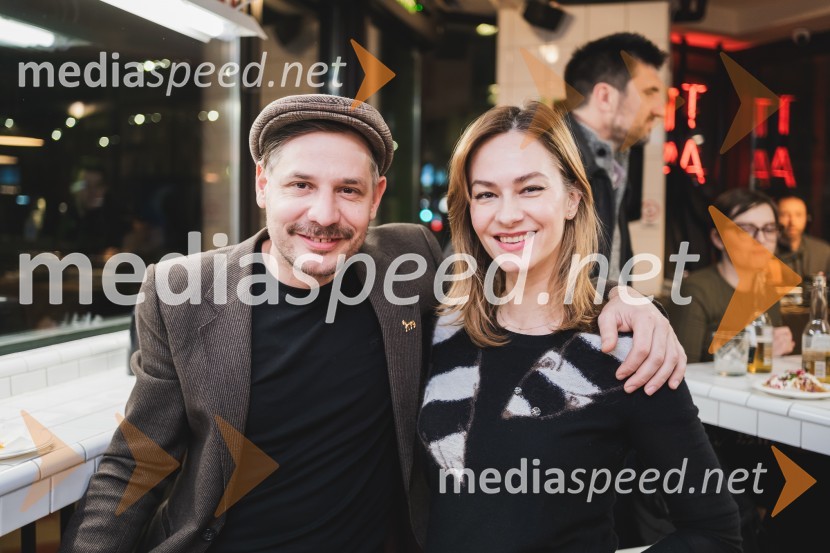  Anže Zevnik, igralec;  Gorka Berden, igralkaOtvoritev nove takerije Unomas v Ljubljani