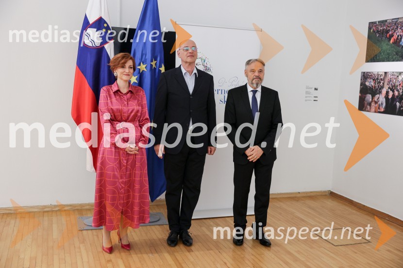 dr. Asta Vrečko, ministrica za kulturo;  ... ; dr. Jožef Muhovič, predsednik Upravnega odbora Prešernovega skladaDržavna proslava ob kulturnem prazniku in podelitev Prešernovih nagrad 2024