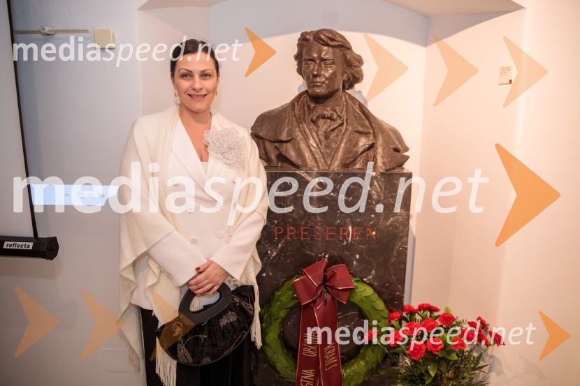  Nuška Drašček, pevkaPrešernov dan v Kranju