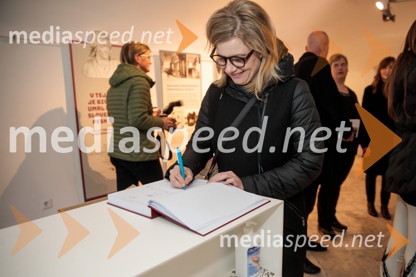  Jana Zupančič, igralkaPrešernov dan v Kranju