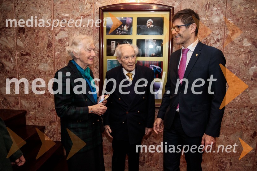  Jasna Neubauer, prevajalka; dr. Henrik Neubauer, nekdanji slovenski baletni plesalec, koreograf, umetniški vodja, zdravnik, režiser in pedagog;  Matjaž Rakovec, župan Mestne občine KranjPrešernov dan v Kranju