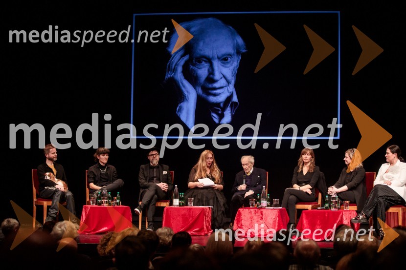  Tomato Košir, oblikovalec;  Sara Kern, režiserka;  Ciril Horjak alias dr. Horowitz, ilustrator;  ... ; dr. Henrik Neubauer, nekdanji slovenski baletni plesalec, koreograf, umetniški vodja, zdravnik, režiser in pedagog;  Miljana Cunta, pesnica;  Jana Zupančič, igralka;  Nuška Drašček, pevkaPrešernov dan v Kranju