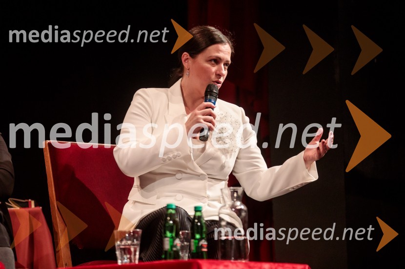  Nuška Drašček, pevkaPrešernov dan v Kranju