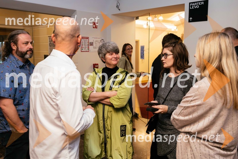  Mojca Redjko, samostojna kulturna delavka;  Milana Simonič, vodja marketinga in odnosov za javnostmi SLG CeljeOtvoritev festivala 32. Dnevi komedije