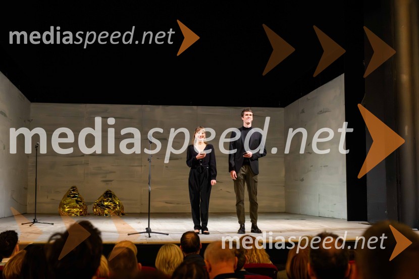  Eva Stražar, igralka;  Urban Kuntarič, igralecOtvoritev festivala 32. Dnevi komedije