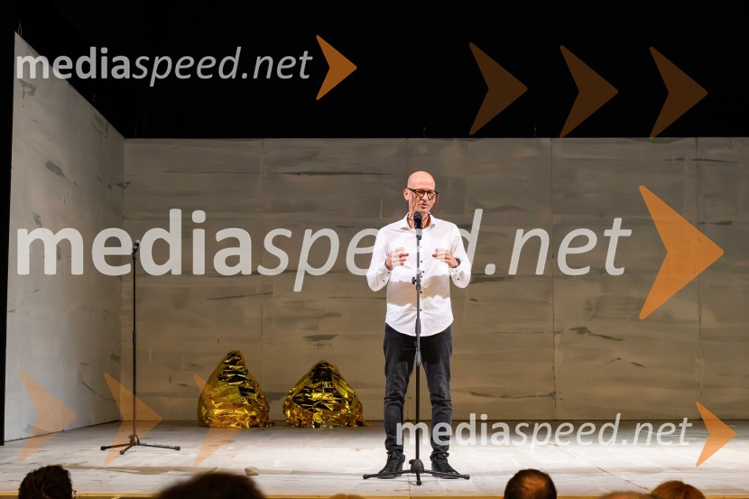  Miha Golob, upravnik in umetniški vodja, SLG CeljeOtvoritev festivala 32. Dnevi komedije