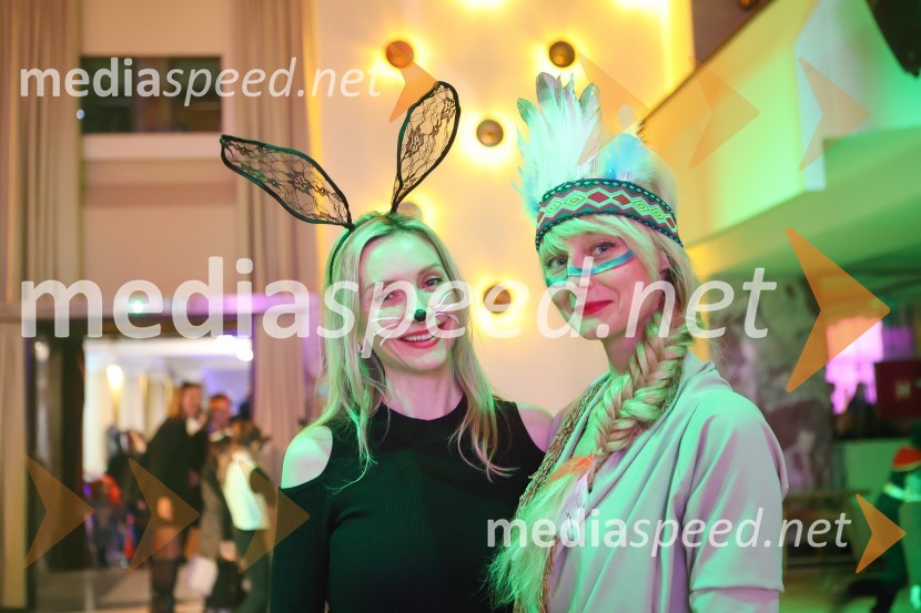  Barbara Murn Vrviščar, direktorica Pionirskega doma;  Živa Steiner, Pionirski domPustovanje v Festivalni dvorani 2024