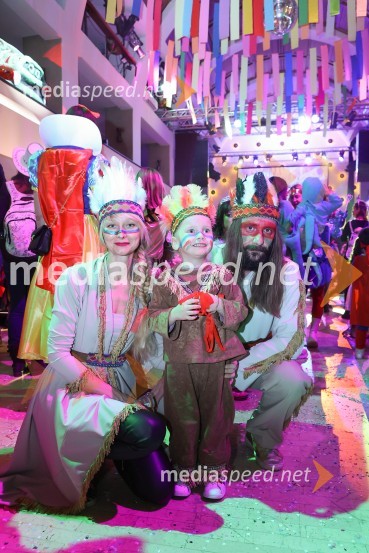  Živa Steiner, Pionirski dom;  ... ;  Benjamin KoželjPustovanje v Festivalni dvorani 2024