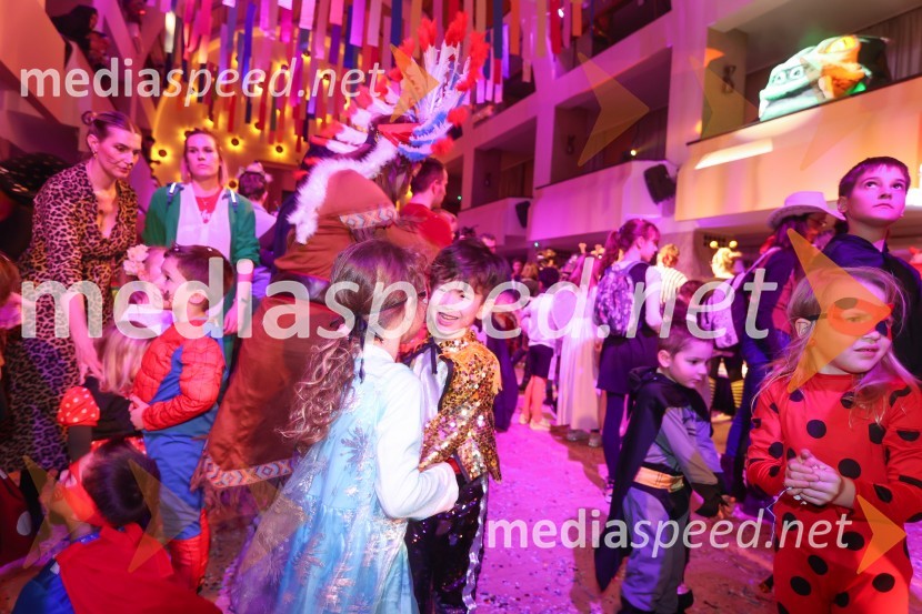 Pustovanje v Festivalni dvorani 2024