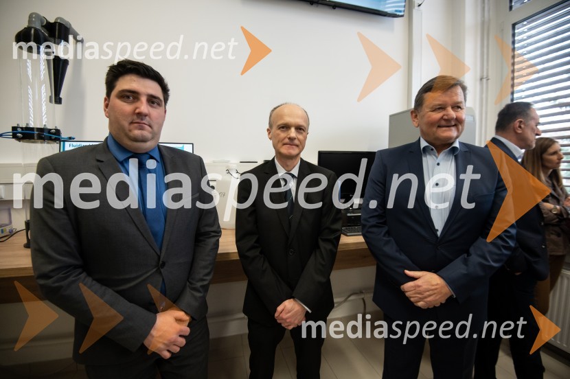 asist. dr. Timi Gomboc, Fakulteta za strojništvo UM; red. prof. dr. Matjaž Hriberšek, Fakulteta za strojištvo; dr. Aleksander Jevšek, minister za kohezijo in regionalni razvojSlovesna otvoritev prenovljenega laboratorija Pomurski laboratorij