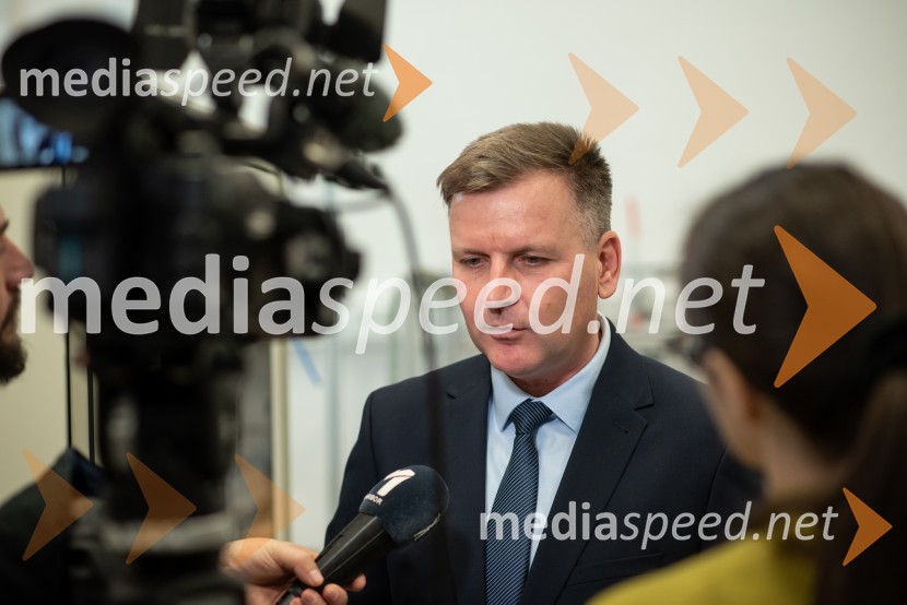 dr. Simon Rečnik, direktor Trdnih izdelkov in član uprave Leka d.d.Slovesna otvoritev prenovljenega laboratorija Pomurski laboratorij