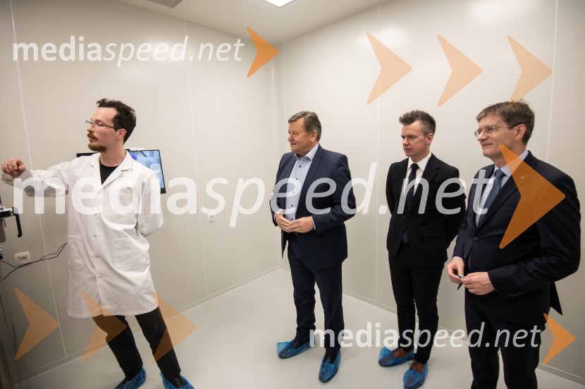  ... ; dr. Aleksander Jevšek, minister za kohezijo in regionalni razvoj; prof. dr. Matej Vesenjak, dekan, Fakulteta za strojništvo UM; prof. dr. Zdravko Kačič, rektor Univerze v MariboruSlovesna otvoritev prenovljenega laboratorija Pomurski laboratorij