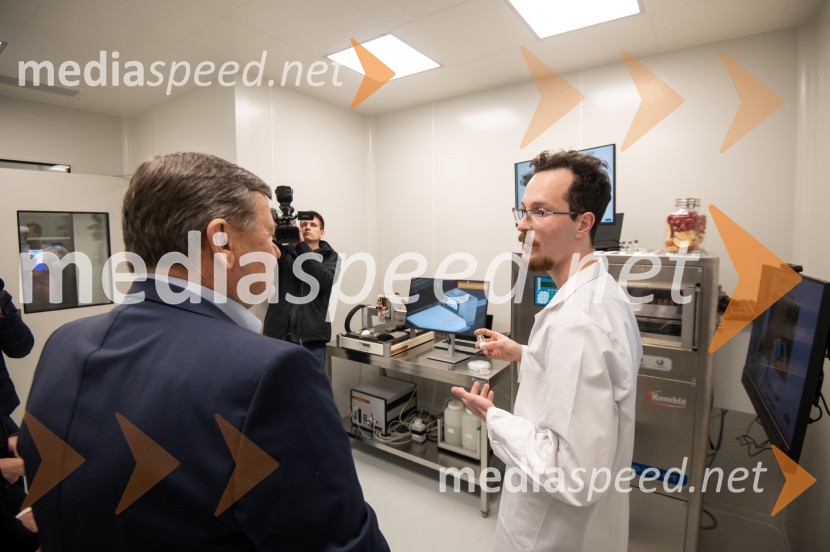 dr. Aleksander Jevšek, minister za kohezijo in regionalni razvoj;  ... Slovesna otvoritev prenovljenega laboratorija Pomurski laboratorij