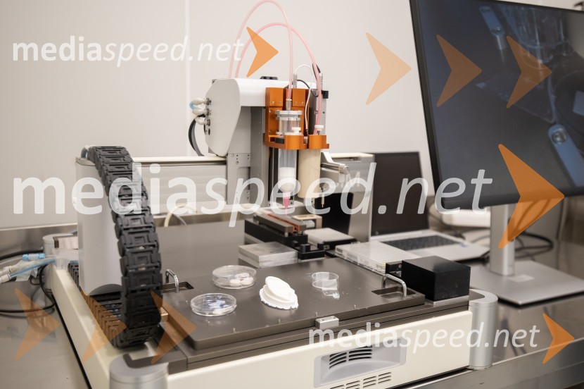 Slovesna otvoritev prenovljenega laboratorija Pomurski laboratorij