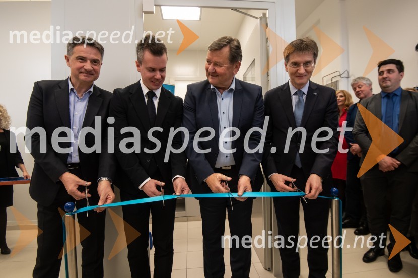  Robert Grah, direktor, Pomurska gospodarska zbornica; prof. dr. Matej Vesenjak, dekan, Fakulteta za strojništvo UM; dr. Aleksander Jevšek, minister za kohezijo in regionalni razvoj; prof. dr. Zdravko Kačič, rektor Univerze v MariboruSlovesna otvoritev prenovljenega laboratorija Pomurski laboratorij
