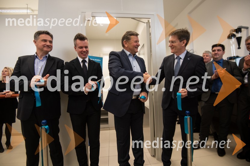  Robert Grah, direktor, Pomurska gospodarska zbornica; prof. dr. Matej Vesenjak, dekan, Fakulteta za strojništvo UM; dr. Aleksander Jevšek, minister za kohezijo in regionalni razvoj; prof. dr. Zdravko Kačič, rektor Univerze v MariboruSlovesna otvoritev prenovljenega laboratorija Pomurski laboratorij