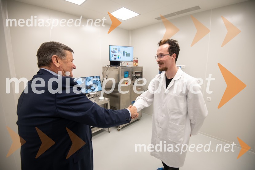 dr. Aleksander Jevšek, minister za kohezijo in regionalni razvoj;  ... Slovesna otvoritev prenovljenega laboratorija Pomurski laboratorij