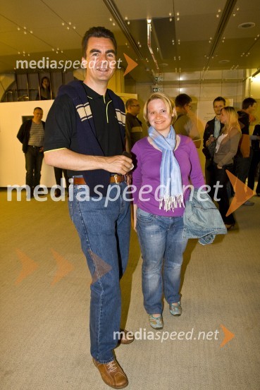 Danilo Tomšič, direktor področja prodaja in marketing v podjetju Mobitel in soproga Andreja Šuštaršič TomšičAngeli in demoni, premiera filma