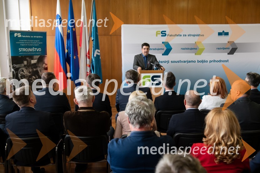 asist. dr. Timi Gomboc, Fakulteta za strojništvo UMSlovesna otvoritev prenovljenega laboratorija Pomurski laboratorij