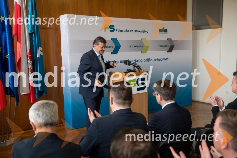 dr. Aleksander Jevšek, minister za kohezijo in regionalni razvojSlovesna otvoritev prenovljenega laboratorija Pomurski laboratorij