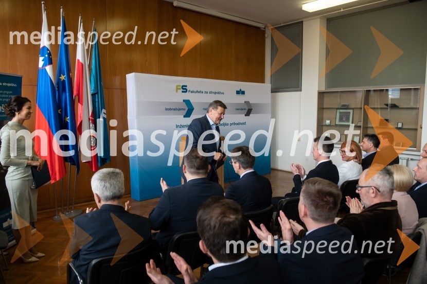 dr. Aleksander Jevšek, minister za kohezijo in regionalni razvojSlovesna otvoritev prenovljenega laboratorija Pomurski laboratorij