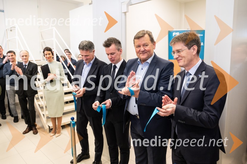 Robert Grah, direktor, Pomurska gospodarska zbornica; prof. dr. Matej Vesenjak, dekan, Fakulteta za strojništvo UM; dr. Aleksander Jevšek, minister za kohezijo in regionalni razvoj; prof. dr. Zdravko Kačič, rektor Univerze v MariboruSlovesna otvoritev prenovljenega laboratorija Pomurski laboratorij