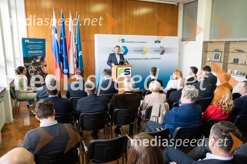 dr. Aleksander Jevšek, minister za kohezijo in regionalni razvojSlovesna otvoritev prenovljenega laboratorija Pomurski laboratorij