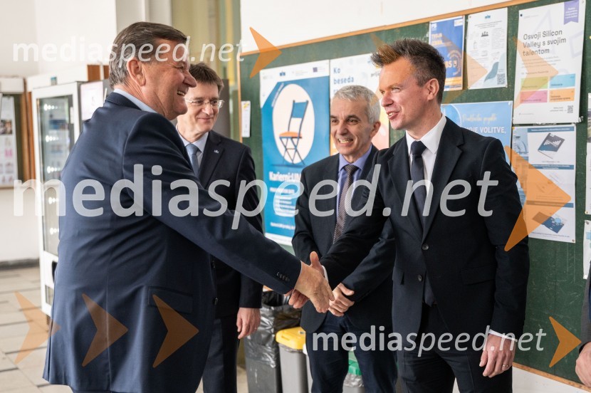 dr. Aleksander Jevšek, minister za kohezijo in regionalni razvoj; prof. dr. Matej Vesenjak, dekan, Fakulteta za strojništvo UMSlovesna otvoritev prenovljenega laboratorija Pomurski laboratorij