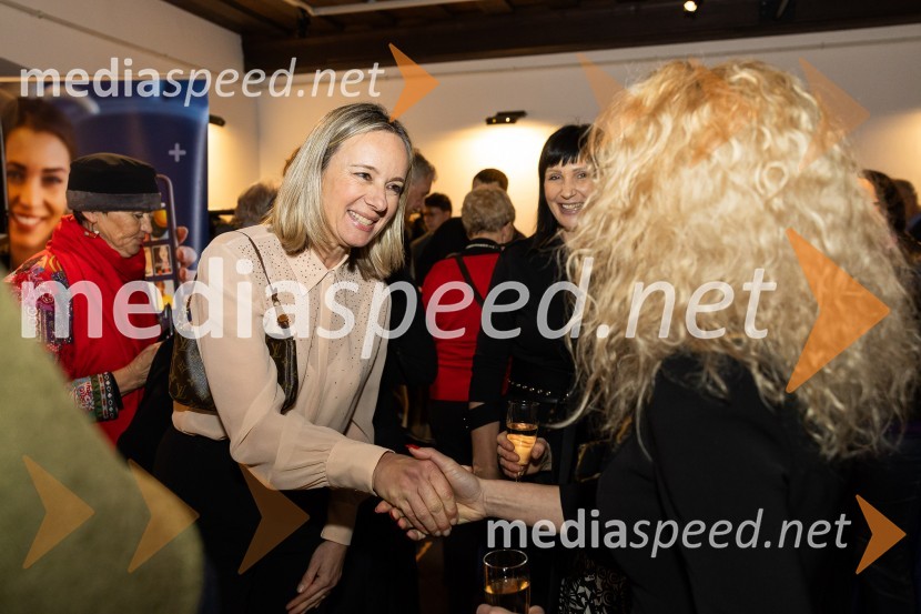  Simona Mele, predsednica uprave Mladinska knjigaSrečanje avtorjev Mladinske knjige in Cankarjeve založbe