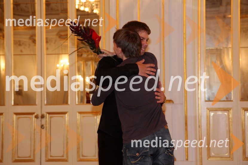 David Lootvoet, solo harfist Pariške nacionalne opere in Matjaž Rebolj, ustanovitelj umetniškega društva SavitraDeveti abonmajski koncert cikla Savitra: David Lootvoet, harfist