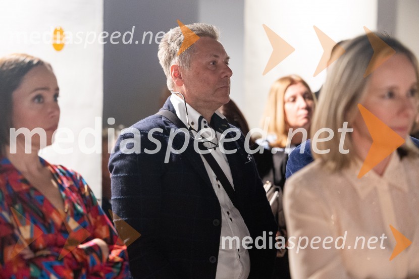 prof. dr. Uroš Ahčan, specialist plastične kirurgijeSrečanje avtorjev Mladinske knjige in Cankarjeve založbe