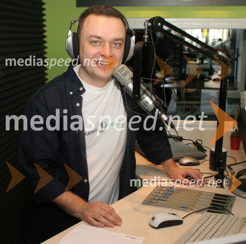 Sašo Papp, programski direktor radijske mreže Infonet ter moderator na Radiu 1Radio 1, otvoritev nove radijske postaje