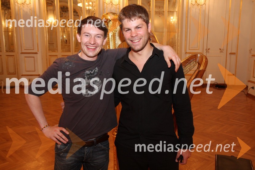 David Lootvoet, solo harfist Pariške nacionalne opere in Matjaž Rebolj, ustanovitelj umetniškega društva SavitraDeveti abonmajski koncert cikla Savitra: David Lootvoet, harfist