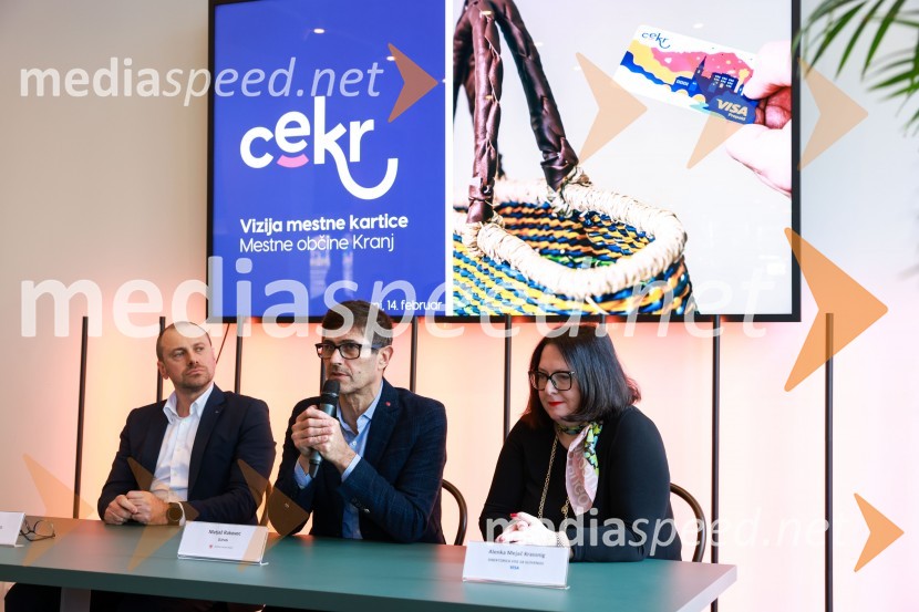  Blaž Brodnjak, predsednik uprave NLB, Manager leta 2022;  Matjaž Rakovec, župan Mestne občine Kranj;  Alenka Mejač Krassnig, direktorica Vise za SlovenijoPredstavitev mestne kartice CeKR, Mestna občina Kranj