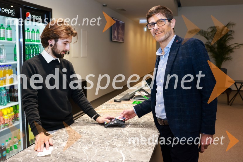  ... ;  Matjaž Rakovec, župan Mestne občine KranjPredstavitev mestne kartice CeKR, Mestna občina Kranj